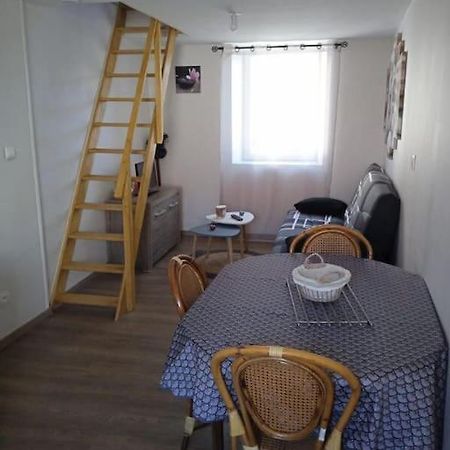 Maison Pour 2 A 4 Personnes Brassac-les-Mines Eksteriør billede